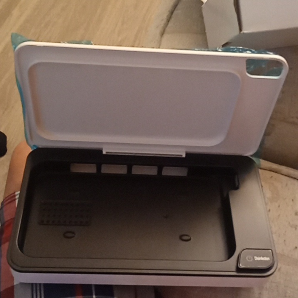 UV Multi-Function Sterilizer & Wireless Charger BJ-101-A New in Box